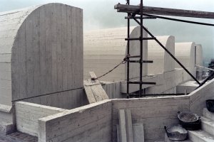 Façana de la Fundació Joan Miró. Joaquim Gomis, En construcció 1973-1975