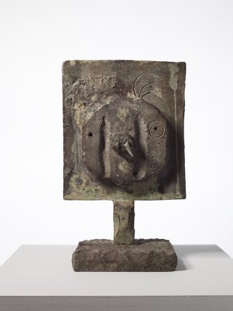 Head | Sculptures and ceramics | Catalog of works | Fundació Joan Miró