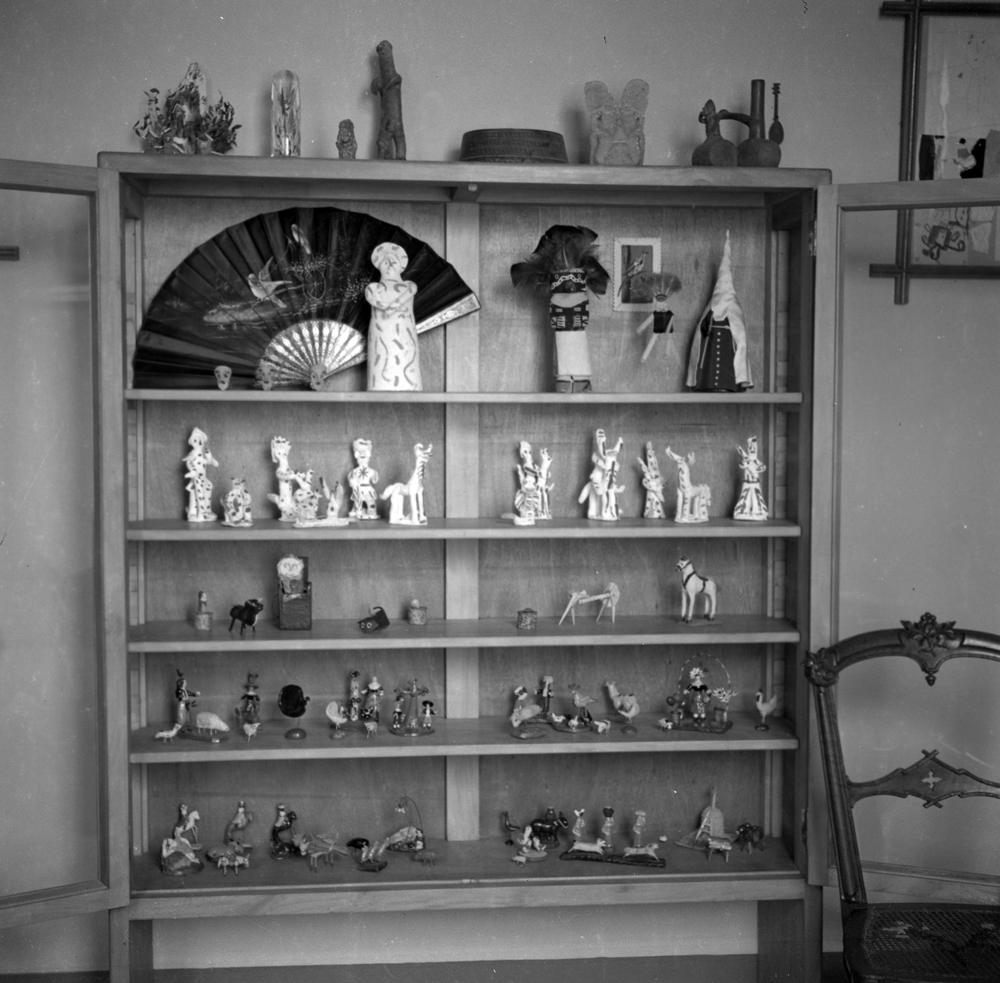 <em>La Pinacoteca.</em> Joaquim Gomis, 1960 © Hereus de Joaquim Gomis. Fundació Joan Miró, Barcelona
